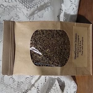 Hawthorne leaves (dried & cut